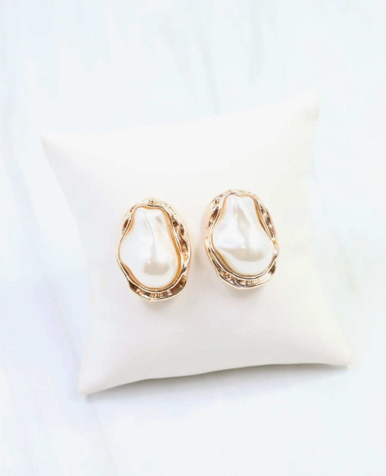 Carmela Baroque Pearl Post Earring – Sweet Lottie Boutique