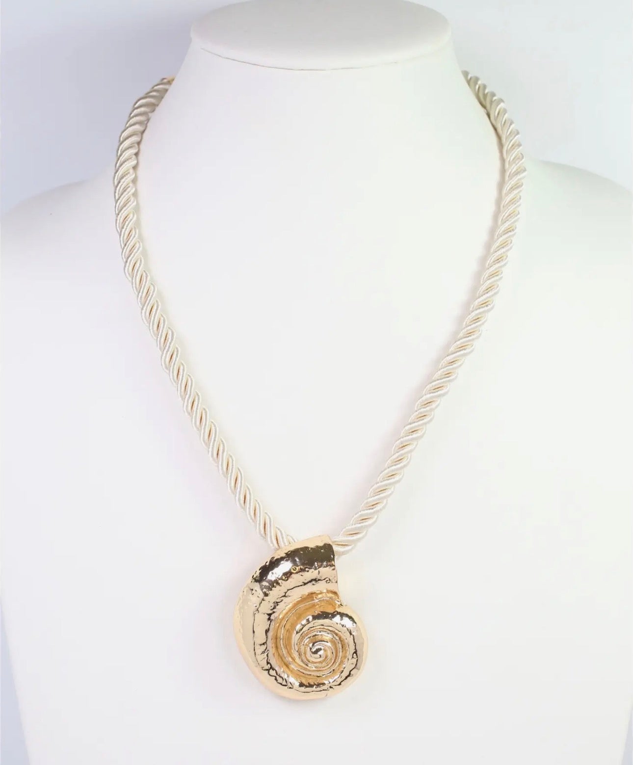 Shell Cord Necklace